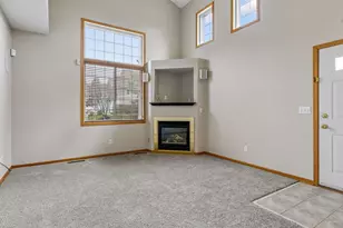 3200 Juniper Cir, Woodbury, MN 55125 - Photo 9