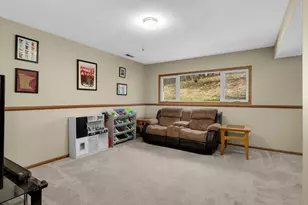 8175 137th St W, Apple Valley, MN 55124 - Photo 17
