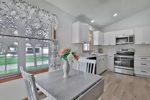 180 Wedgewood Dr, Mahtomedi, MN 55115 - Photo 5
