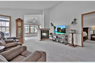180 Wedgewood Drive, Mahtomedi, MN 55115 - Photo 9