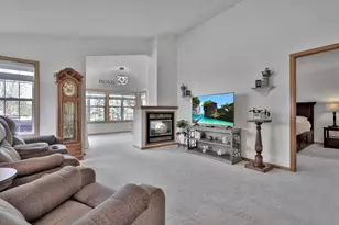 180 Wedgewood Dr, Mahtomedi, MN 55115 - Photo 9