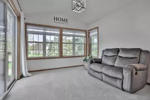 180 Wedgewood Dr, Mahtomedi, MN 55115 - Photo 11