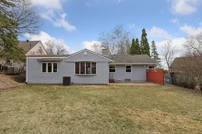 1947 Yorkshire Court, Saint Paul, MN 55116 - Photo 41