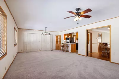 1947 Yorkshire Court, Saint Paul, MN 55116 - Photo 23