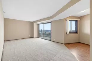 26 10th Street W, Saint Paul, MN 55102 - Photo 5