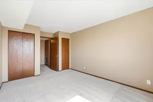 26 10th Street W, Saint Paul, MN 55102 - Photo 13