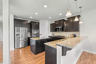 5035 Jewel Ln N, Plymouth, MN 55446 - Photo 3