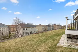 5035 Jewel Ln N, Plymouth, MN 55446 - Photo 41