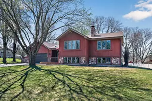 4615 Deerwood Ln N, Plymouth, MN 55442 - Photo 3