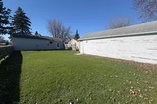 1008 7th Ave N, Wahpeton,  58075 - Photo 13