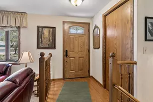 1735 Hickory Hill Dr, Eagan, MN 55122 - Photo 3