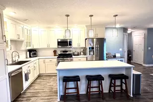 204 11th St SW, Roseau, MN 56751 - Photo 3