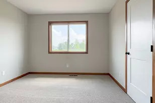 4658 9th St NE, Saint Cloud, MN 56304 - Photo 11