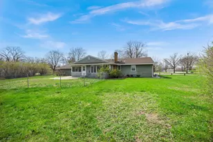 136 N Park Ln, Le Sueur, MN 56058 - Photo 27