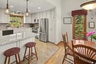 13027 Vernon Ave, Savage, MN 55378 - Photo 9