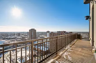 201 S 11th St St, Minneapolis, MN 55403 - Photo 57