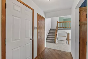 14655 Greenridge Ln, Burnsville, MN 55306 - Photo 9