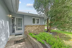14655 Greenridge Ln, Burnsville, MN 55306 - Photo 7