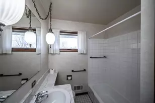 3101 W 88th St, Bloomington, MN 55431 - Photo 19