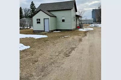 305 Harding Street S, Karlstad, MN 56732 - Photo 1