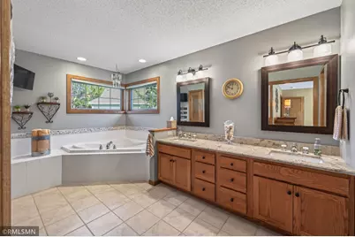 3304 Nathaniel Court, Vadnais Heights, MN 55127 - Photo 27