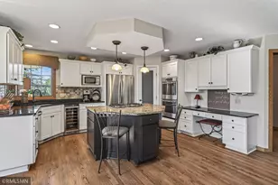 3304 Nathaniel Ct, Vadnais Heights, MN 55127 - Photo 17