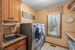 3304 Nathaniel Ct, Vadnais Heights, MN 55127 - Photo 23