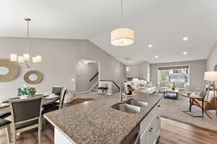 6815 91st St S, Cottage Grove, MN 55016 - Photo 13