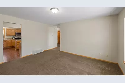 304 Pondridge Circle, Wayzata, MN 55391 - Photo 9