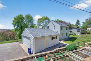 1744 Phalen Pl, Maplewood, MN 55109 - Photo 5