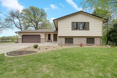 2890 Zanzibar Lane N, Plymouth, MN 55447 - Photo 1