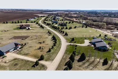 30070 Ashby Court, Northfield, MN 55057 - Photo 3