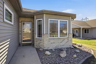 4346 46th Ave S, Fargo, ND 58104 - Photo 3