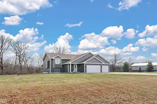 13813 298th Ave, Princeton, MN 55371 - Photo 5