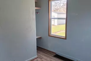 215 N 11th St, Montevideo, MN 56265 - Photo 17