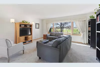 2095 Fairways Lane, Roseville, MN 55113 - Photo 5