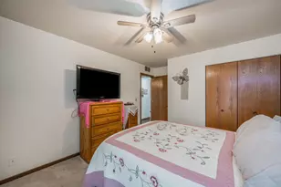 232 S Dewey St, Fairmont, MN 56031 - Photo 19