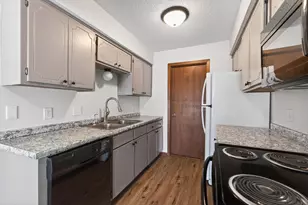 2841 67th Ln N, Brooklyn Center, MN 55430 - Photo 11