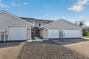 2841 67th Ln N, Brooklyn Center, MN 55430 - Photo 3