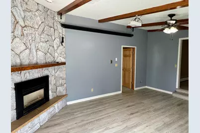 905 W Chestnut Avenue, Olivia, MN 56277 - Photo 9