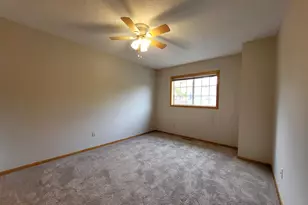 1850 Donegal Dr, Woodbury, MN 55125 - Photo 15