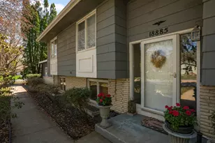 18885 Valley View Rd, Eden Prairie, MN 55346 - Photo 29