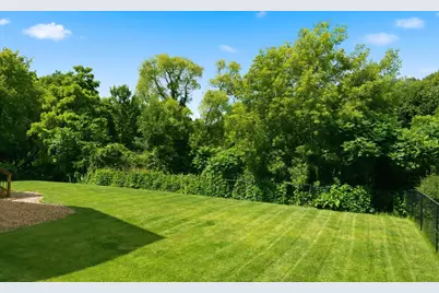 2580 Acorn Run, Victoria, MN 55386 - Photo 3