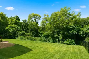 2580 Acorn Run, Victoria, MN 55386 - Photo 3