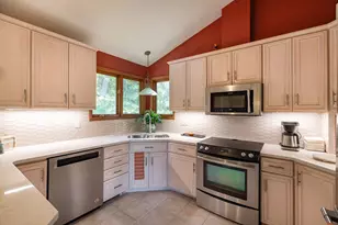 7030 Birchwood Dr, La Crescent, MN 55947 - Photo 9