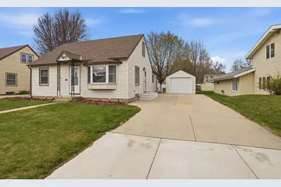 813 Augusta Avenue, Willmar, MN 56201 - Photo 1
