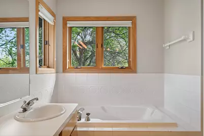 523 Wildwood Avenue, Saint Paul, MN 55110 - Photo 23