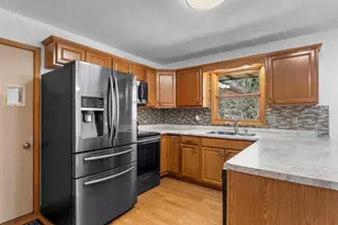 960 Sylvan St, Cumberland, WI 54829 - Photo 9