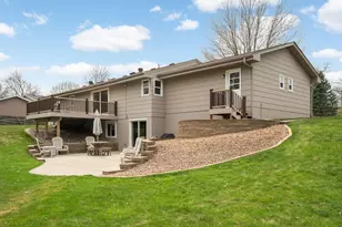 110 Mayo Dr, Burnsville, MN 55337 - Photo 27