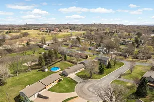110 Mayo Dr, Burnsville, MN 55337 - Photo 33